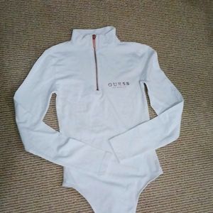 3/25  Guess Longsleeve Bodysuit